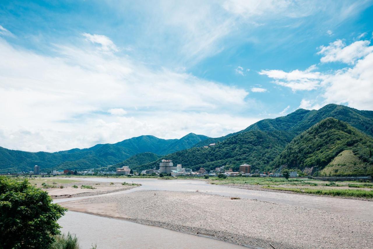梅むら旅館　うぐいす亭 千曲市 エクステリア 写真