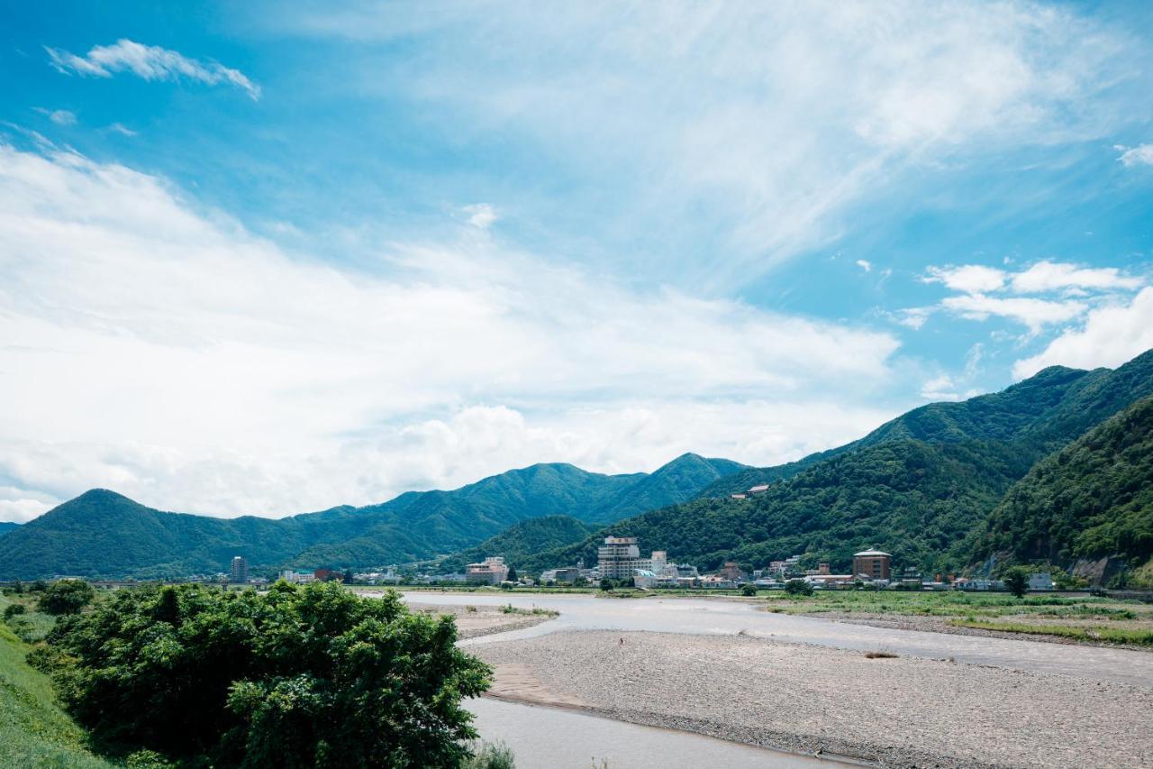梅むら旅館　うぐいす亭 千曲市 エクステリア 写真